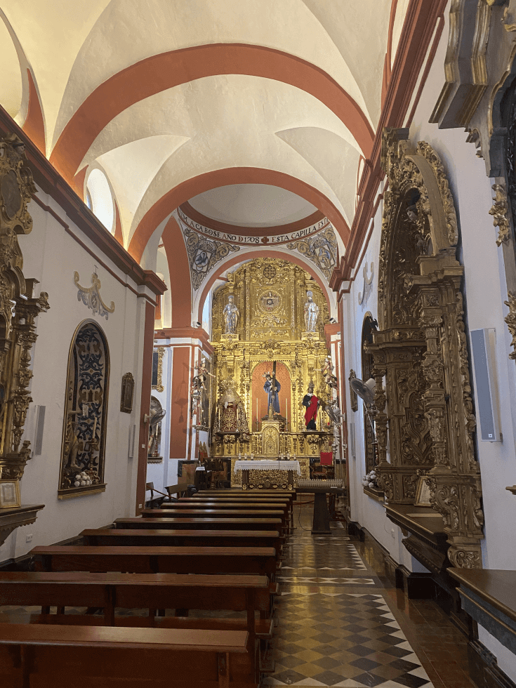 interior-iglesia-san-juan-ruta-barroca-ecija