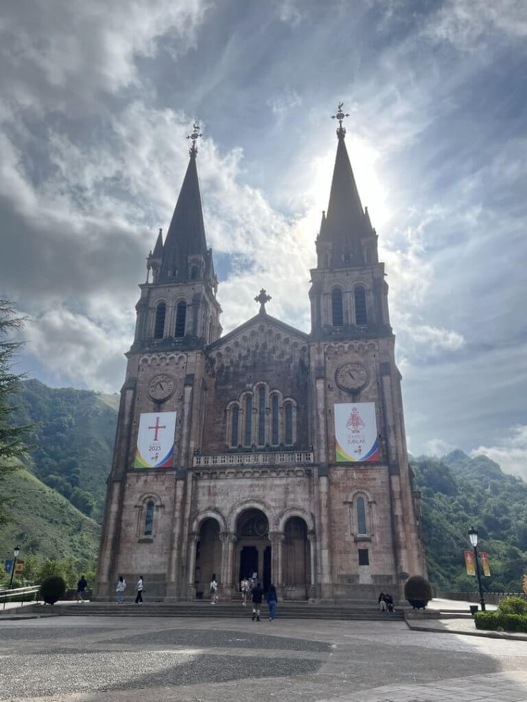 santuario-covadonga-asturias
